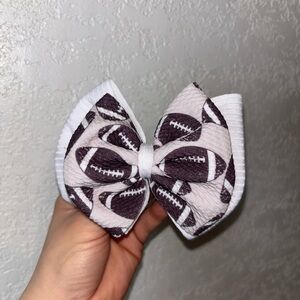 Double stacked Alligator Clip Bow bundles